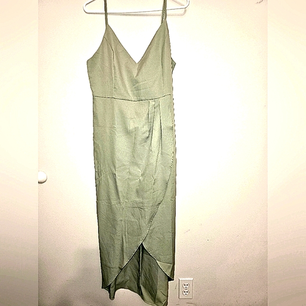 CMZ2005 Seaglass Green V-neck Maxi Faux Wrap Sz L (12-14) NWT